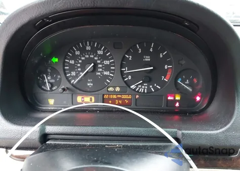 2001 BMW X5 3.0 из США, поврежденный, VIN WBAFA53531LM85002